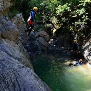 barranquismo en la garganta de las gloces barranco de las gloces, primer salto