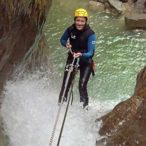 Barranquismo en el furco Ultimo rapel del furco, 25 metros y por la cascada