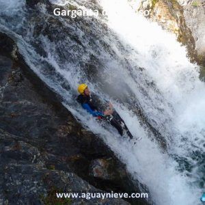 garganta o barranco de Ordiso tobogan en el barranco de Ordiso