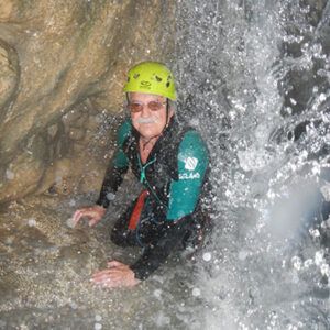 Semana barrancos Ordesa Viandico cueva Semana de barrancos en Ordesa y Pirineos